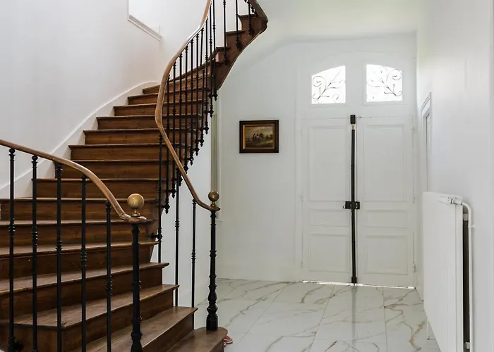 Chateau Des Aulnes Bouconville-sur-Madt